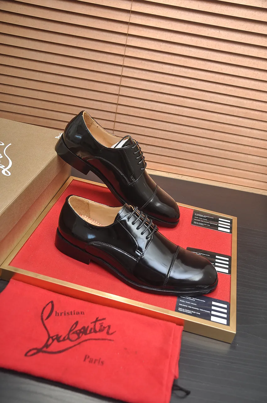 Men's shoes 💰620💶 [Chrstian Loubotin] Red-soled shoes 💋Original mold opening, the highest version on the market, purely handmade ➕Imported cowhide uppers, first-layer water-dyed cowhide lining! Original EU high-gloss outsole. 38 to 45 (45 customized)